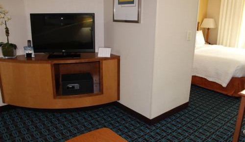 King Studio with Sofa Bed