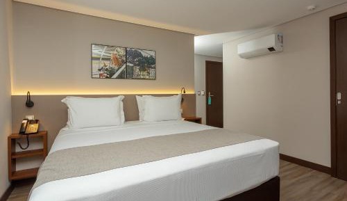 Premium Quadruple Room