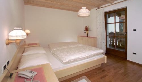 One-Bedroom Apartment with Balcony