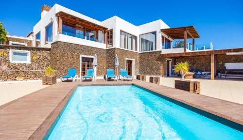 Five-Bedroom Villa