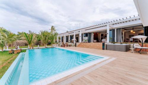Suite with Private Pool