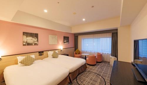 Superior Floor City View Twin Room