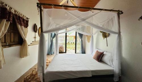 Deluxe Bungalow