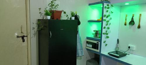 Deluxe Studio