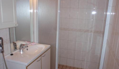 One-Bedroom Apartment (4 Adults)