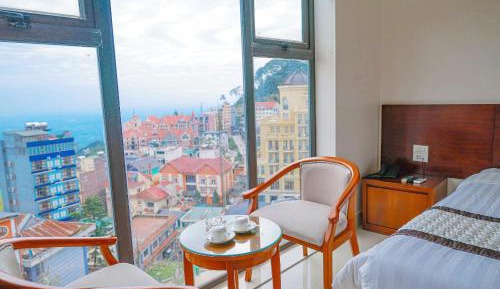 King Room with Mountain View