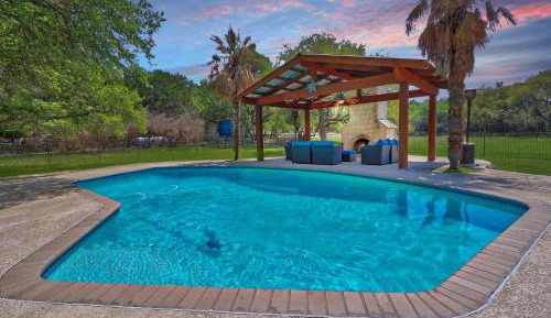 Four-Bedroom Holiday Home