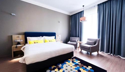 Deluxe King Room