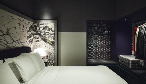 One-Bedroom Suite with Terrace