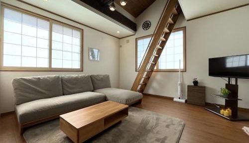 Deluxe Family Room