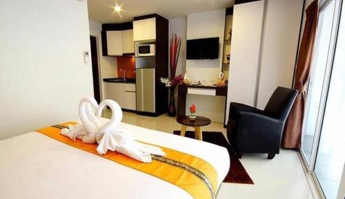 Studio Apartment with Balcony