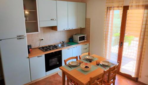 One-Bedroom Apartment with Balcony
