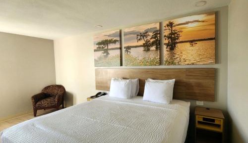 King Room - Non-Smoking