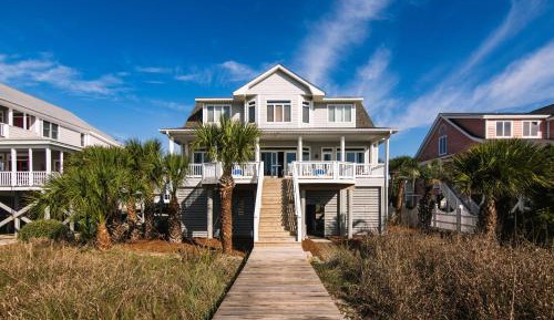 Five-Bedroom Holiday Home