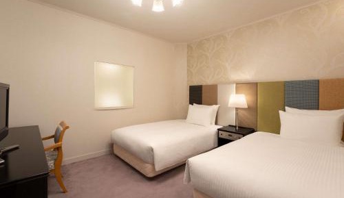 Executive Family Japanese-Western Suite with Two Single Beds, Four Futon Beds and Mountain View