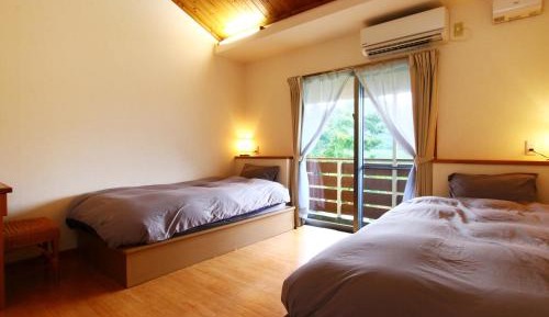 Twin Room with Mountain View