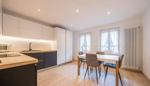 One-Bedroom Apartment with Balcony and Mountain View  