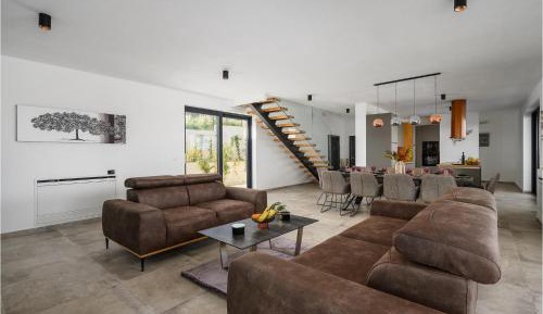Five-Bedroom Holiday Home