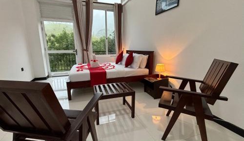 Double Room with Mountain View