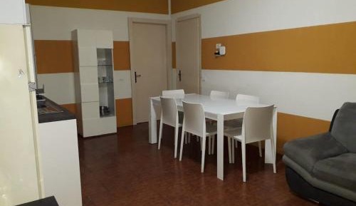Four-Bedroom Standard Apartment