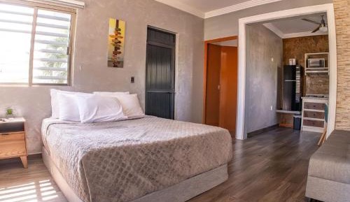 Standard Queen Room