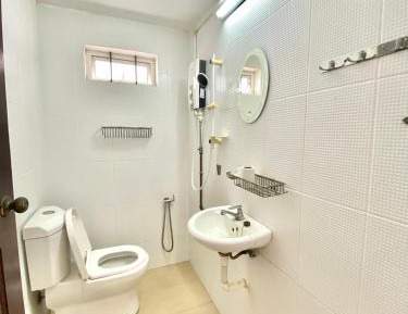 Triple Room with Private Bathroom