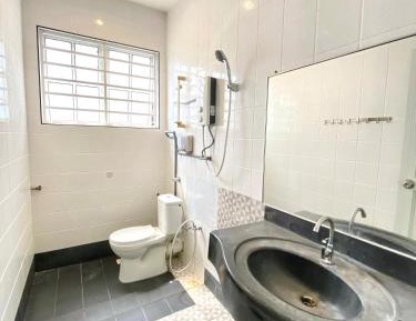 Basic Triple Room