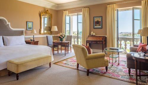 Junior Suite with Lake View