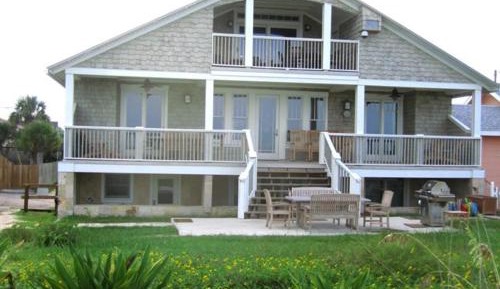 Seven-Bedroom House