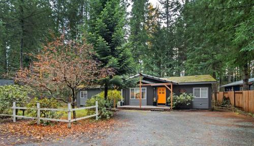 Three-Bedroom Holiday Home 
