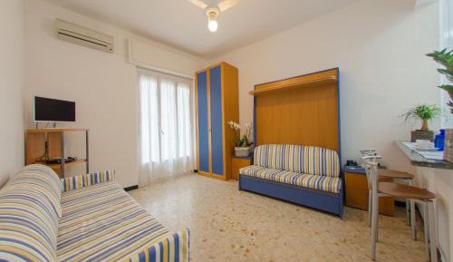 Studio (4 Adults)