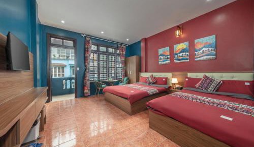 Deluxe Double or Twin Room with City View