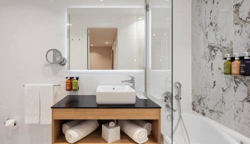 One-Bedroom Suite