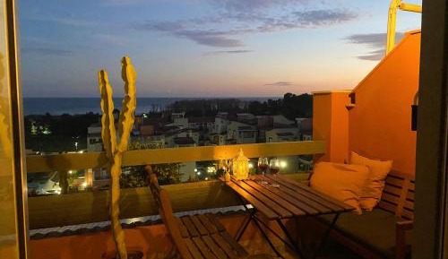 One-Bedroom Apartment with Sea View and Balcony