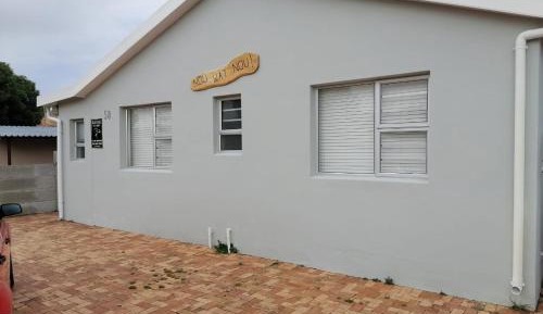 Three-Bedroom Holiday Home 