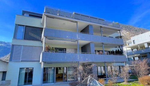 Apartment with Garden View