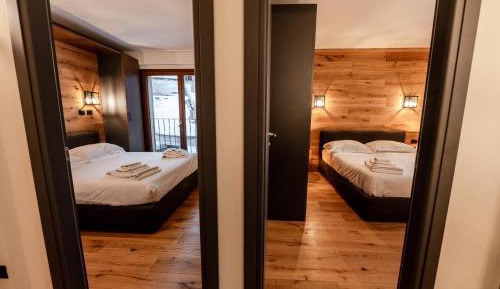 Two-Bedroom Apartment with Balcony