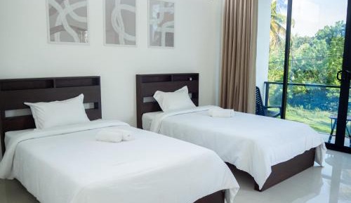 Twin Room with Balcony