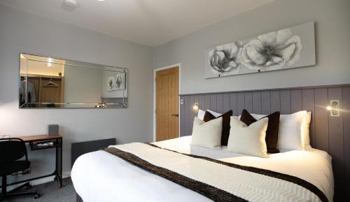 Two-Bedroom Deluxe Apartment