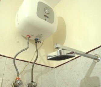 Deluxe Double Room (2 Adults + 1 Child)