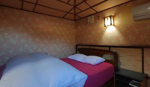 Japanese-Style Room