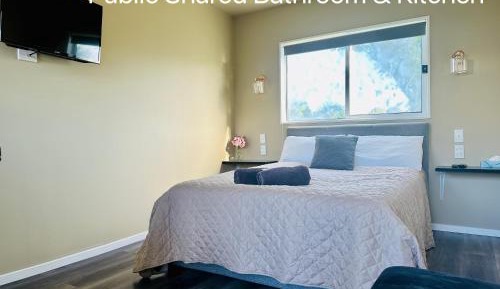 Double Room with Shared Bathroom