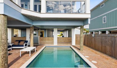 Six-Bedroom House