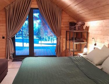 Family Room with Mountain View