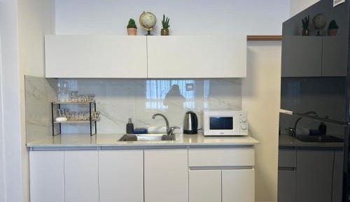 Apartment with Lake View