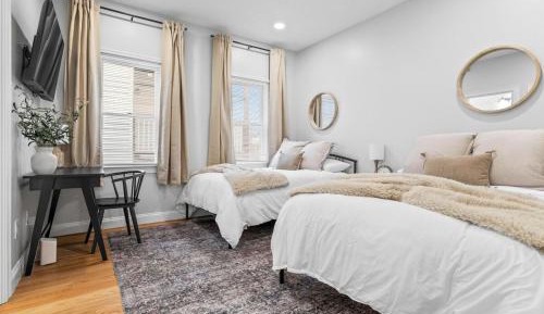 Economy Quadruple Room with Shared Bathroom