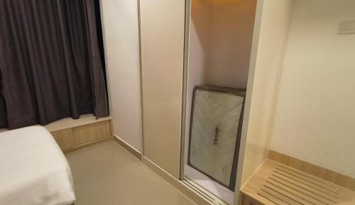 Two-Bedroom Deluxe Apartment with Balcony