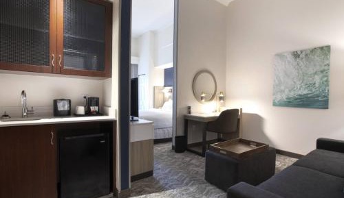 King Studio with Sofa Bed