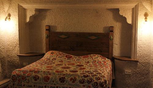 Family Cave Suite