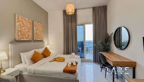 Studio with Balcony